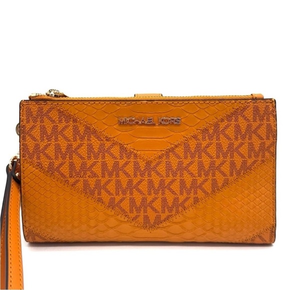 Michael Kors Large Double Zip Wallet
Wristlet Cider Multi - Picture 2 of 8